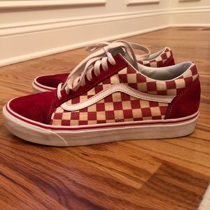 Men’s red VANs